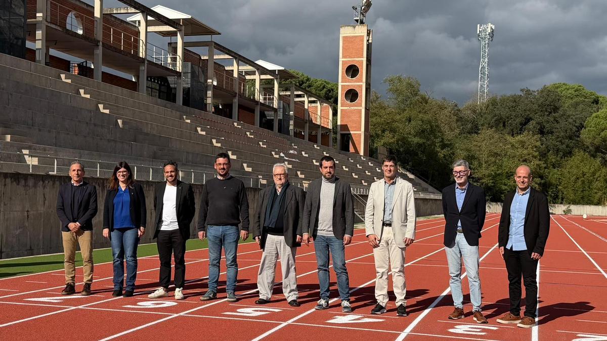 Visita institucional a les obres de la pista d’atletisme del GEiEG.