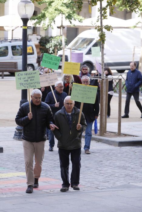 Protesta de pensionistes pel centre de Girona