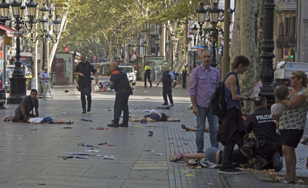 Imatges de l''atemptat de la Rambla de Barcelona