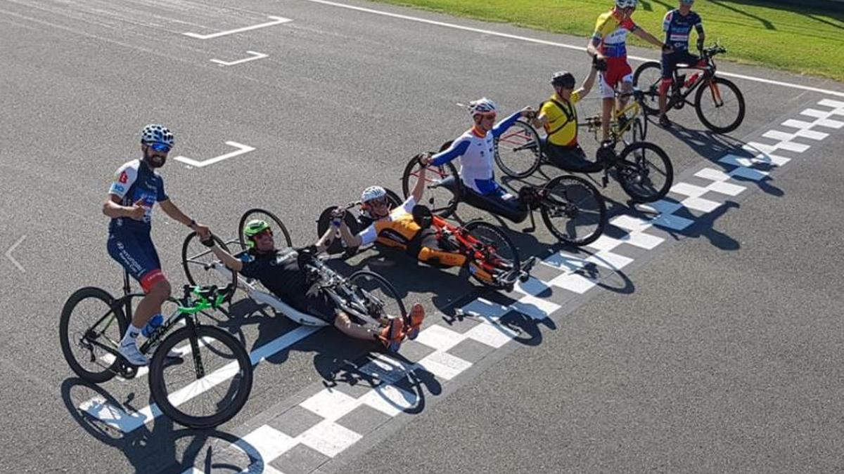 El asfalto del Circuit Ricardo Tormo vuelve a reunir este sábado a los mejores ciclistas adaptados de España