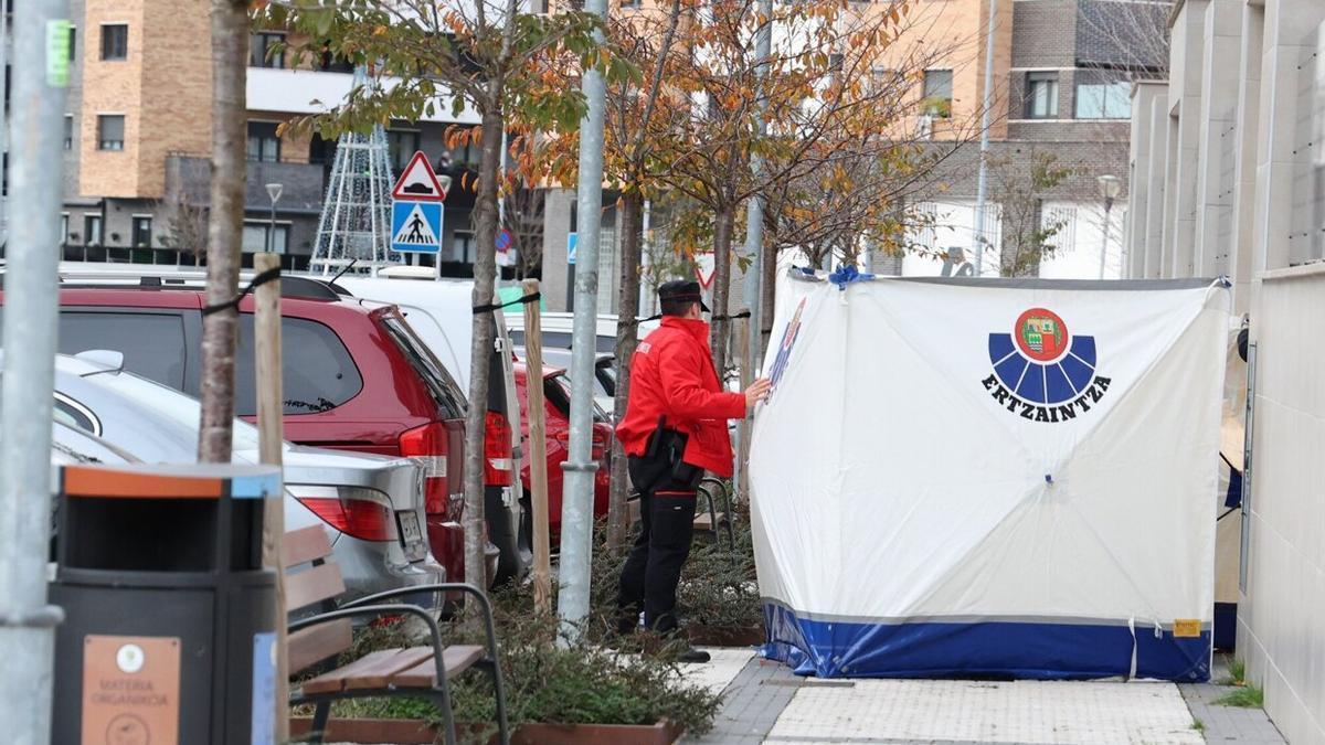 Muere un menor al caer de un tercer piso en Astigarraga.