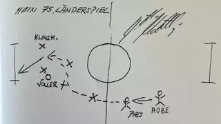 El gol que dibujaron Pelé y Di Stéfano en un libro: "Lo recuerdan como el primer beso"