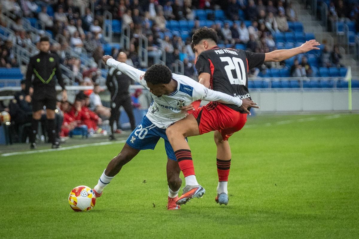 Partido CD Tenerife - SD Ponferradina