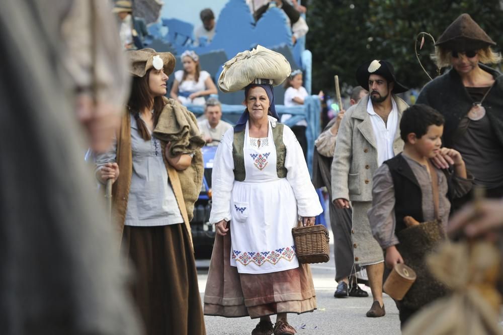 Desfile del Día de América en Asturias dentro de las fiestas de San Mateo de Oviedo