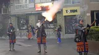 "Cierren ventanas y eviten asomarse por ellas"