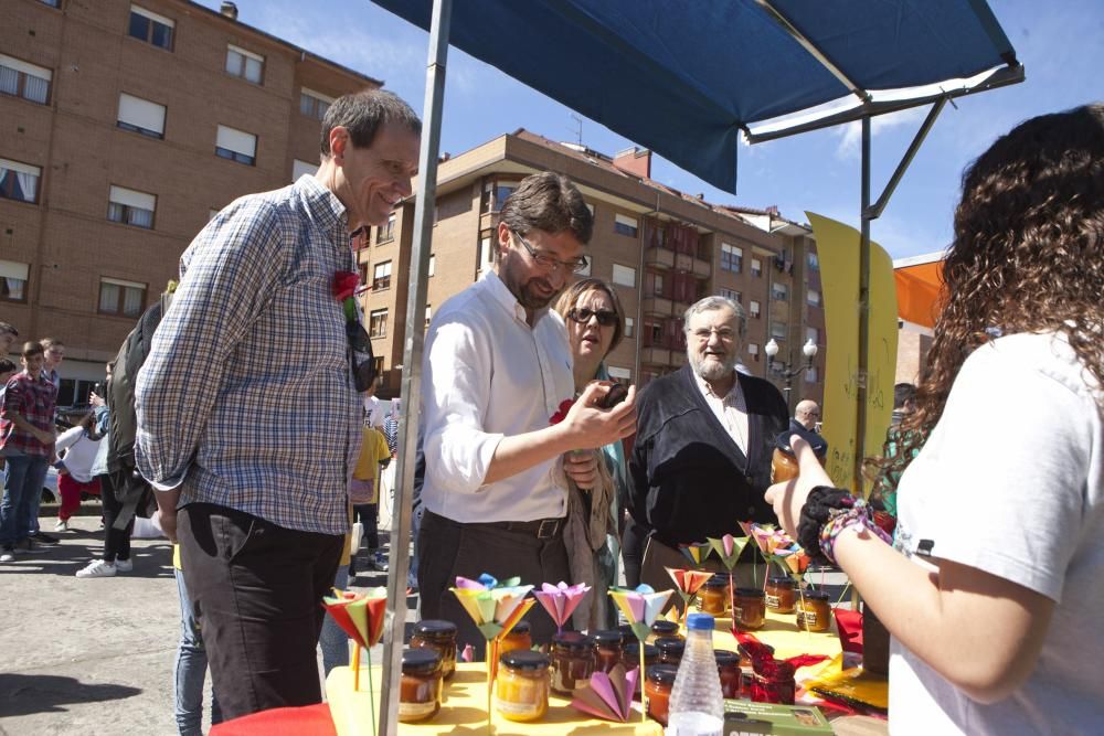 Mercado de cooperativas en El Entrego