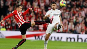 Resumen, goles y highlights del Athletic 0 - 2 Real Madrid de la jornada 18 de LaLiga Santander