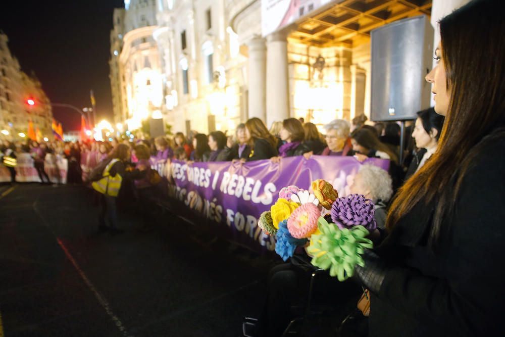 Manifestación contra la violencia de género en València