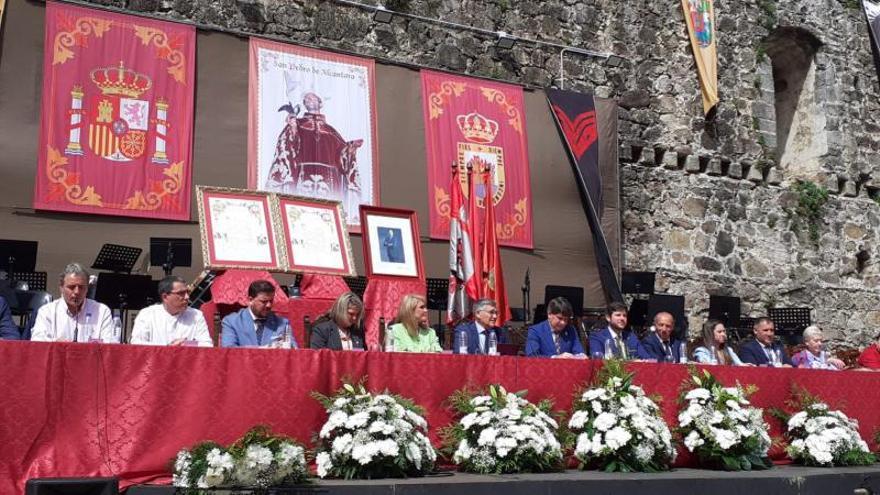 San Pedro dedica una plaza al pueblo de Ávila con el que está hermanado