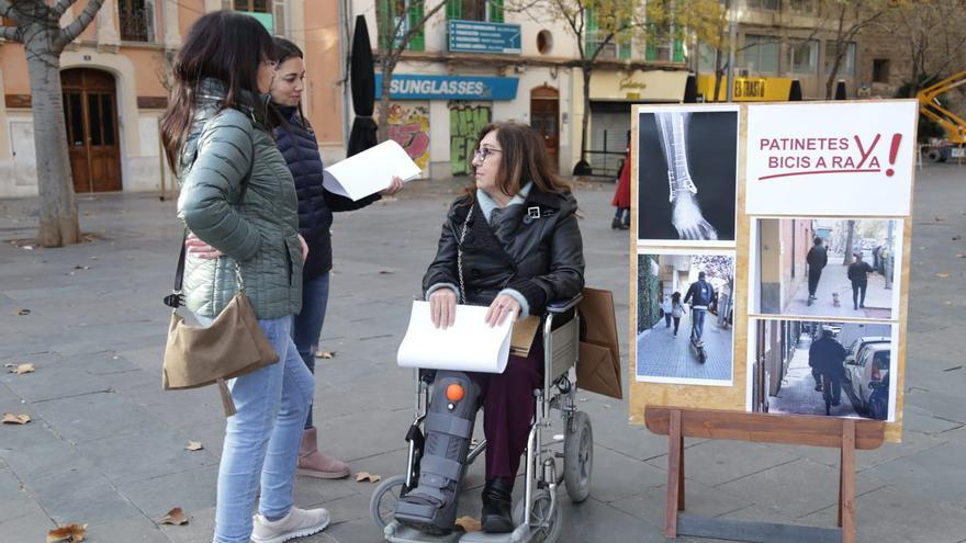 Patinetes y Bicis a Raya muestran su apoyo al veto a los patinetes en el bus