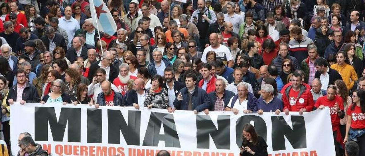 Manifestación el pasado 10 de junio en Santiago contra la mina de Touro. // Xoán Álvarez