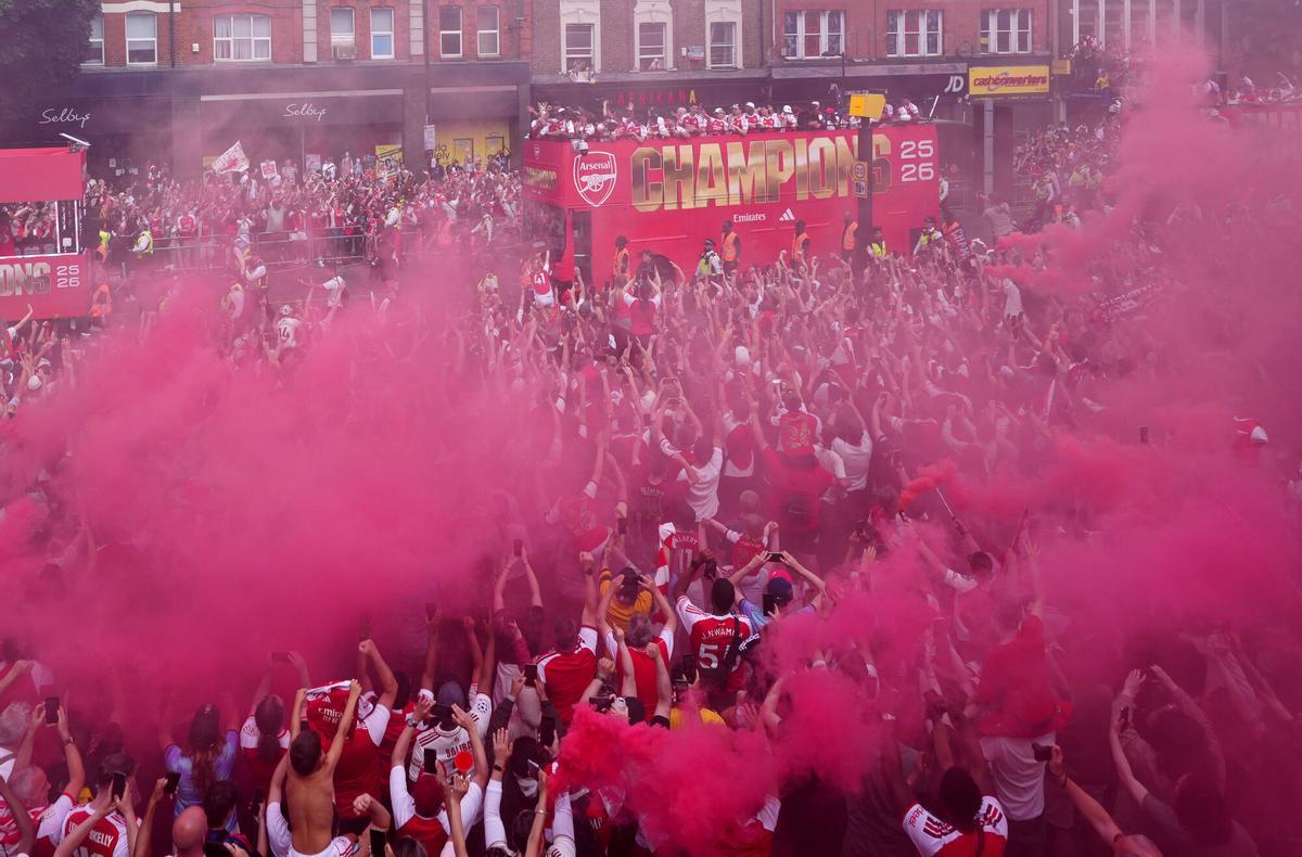 Las mejores imágenes del desfile del Arsenal por la Premier League Las mejores imágenes del desfile del Arsenal por la Premier League