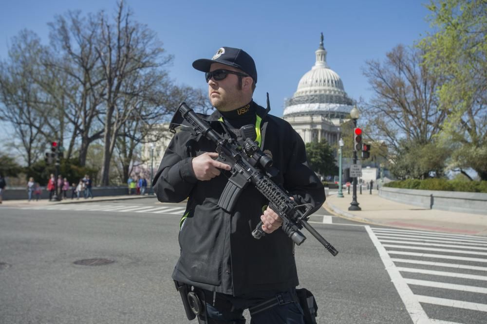 Un detenido por un tiroteo en el Capitolio