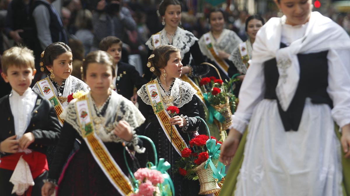 Pregó Infantil a su paso por el centro de Castelló.