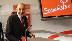 Alfredo Pérez Rubalcaba, durante una comparecencia en la sede del PSOE, a mediados del 2014. 