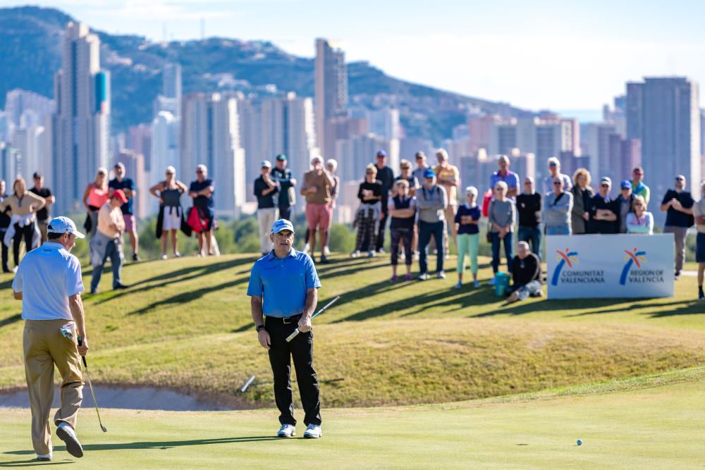 Olazábal y Jiménez lideran el elenco de legendarios golfistas que disputan a partir de hoy el Costa Blanca Seniors Masters en el hotel Villaitana