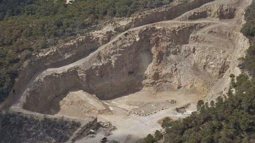 Imagen aérea de la cantera.