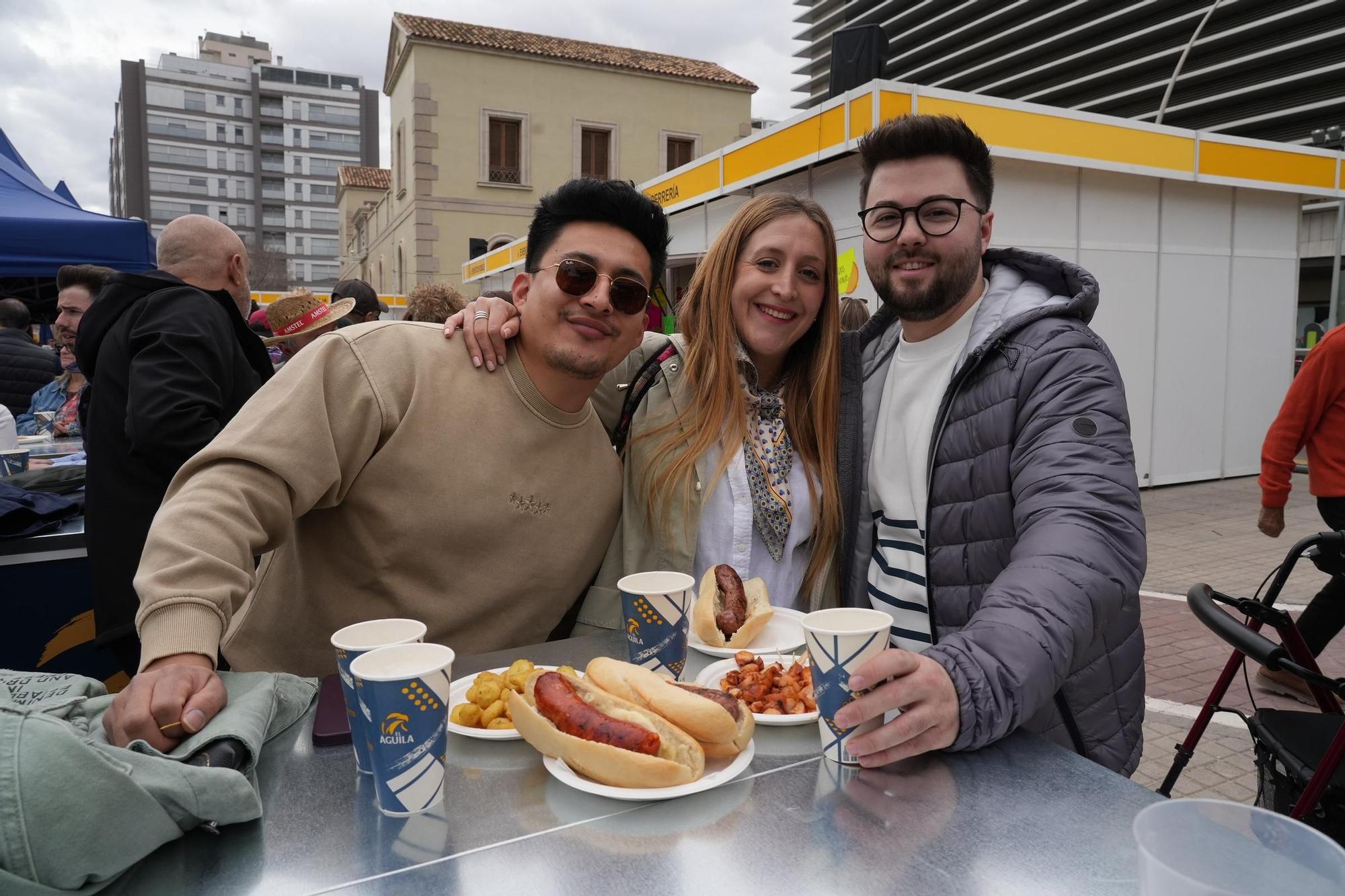 Un clásico de Magdalena: Ambientazo en el Mesón de la Tapa y la Cerveza desde el primer día en Castelló