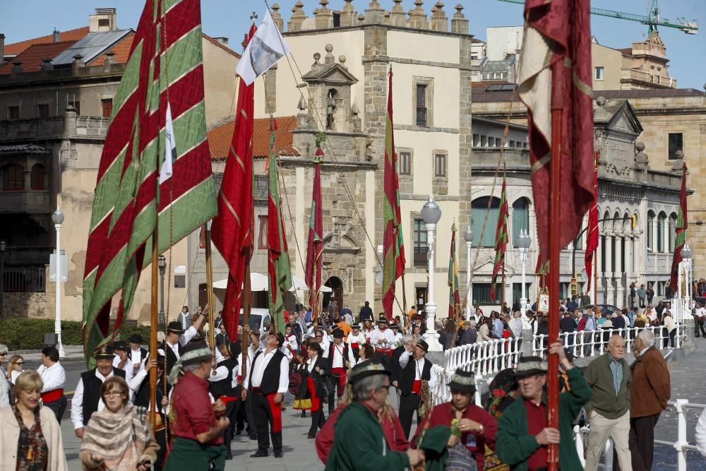 Celebración del Día de León en Gijón