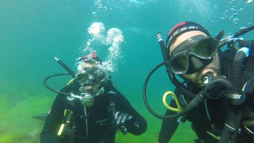 Buceo deportivo ofertado en el Náutico de San Vicente. // Muñiz