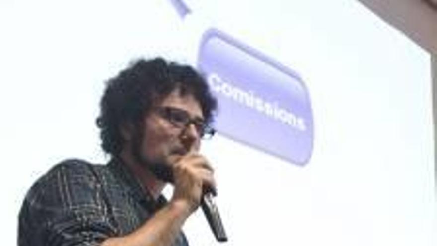 Daniel Simón acelera las convocatorias para cumplir su proyecto cultural en Alicante