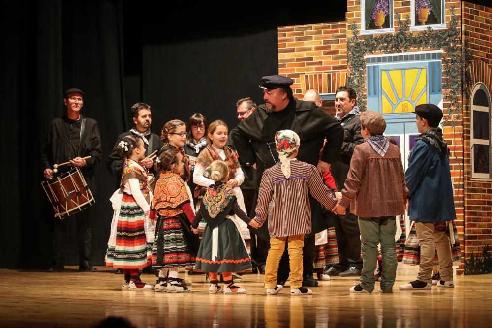 Calendario solidario del Tomás Llácer de Alcoy