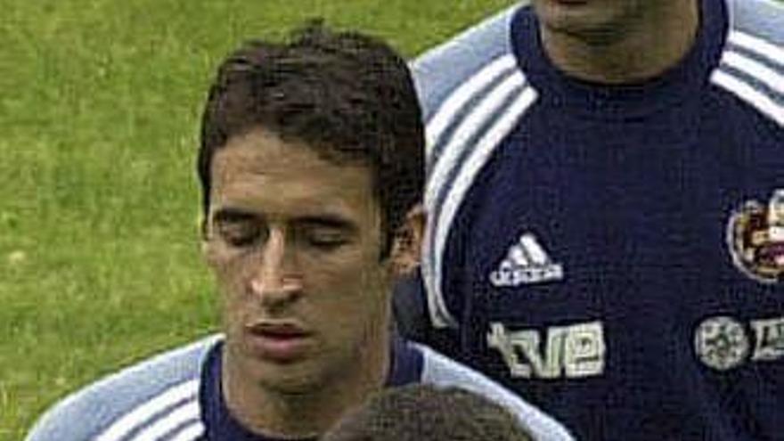 Hierro y Raúl, en un entrenamiento con la selección española.