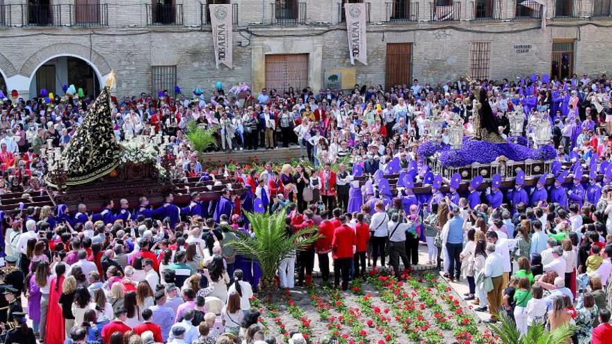 La tradición y el sonido inundan las calles de Baena