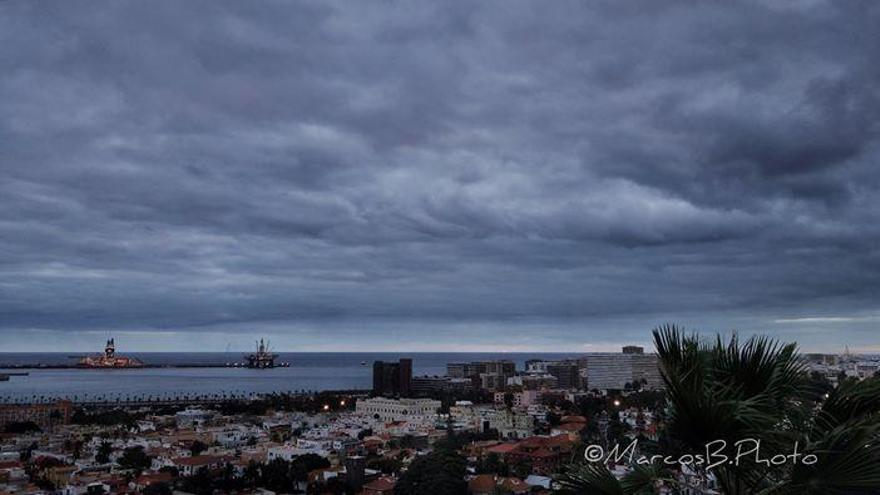 Amanecer en la capital grancanaria este jueves 22 de enero.