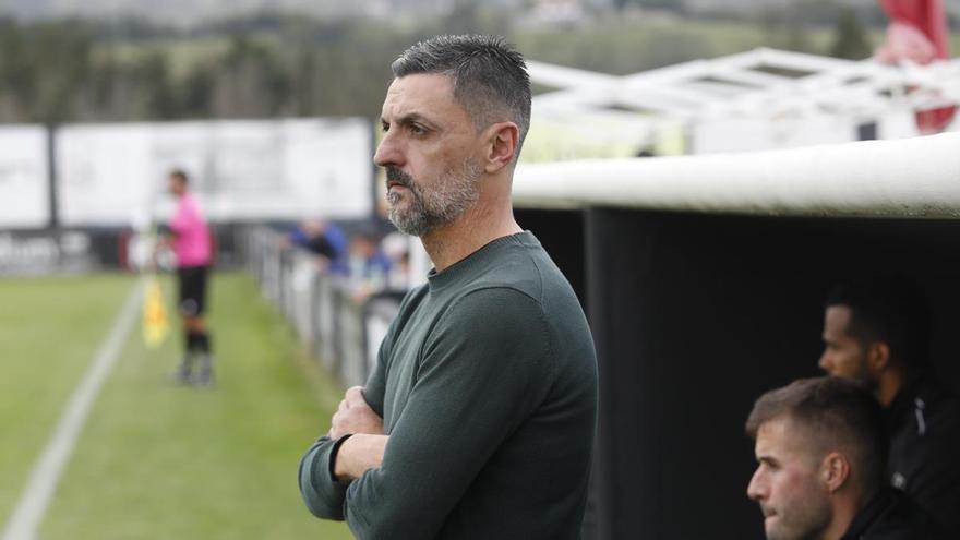 Clemente Sánchez sustituye a Bango como entrenador del Tuilla en Tercera Federación