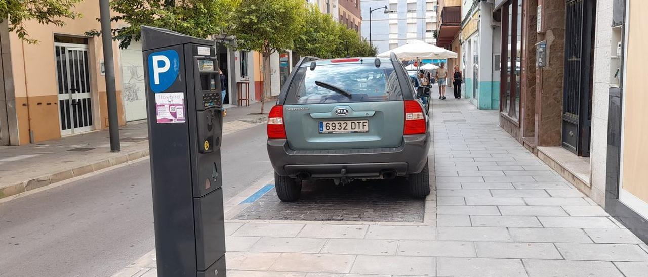 La empresa adjudicataria de la zona azul arrasta impagos con el consistorio de Vinaròs.