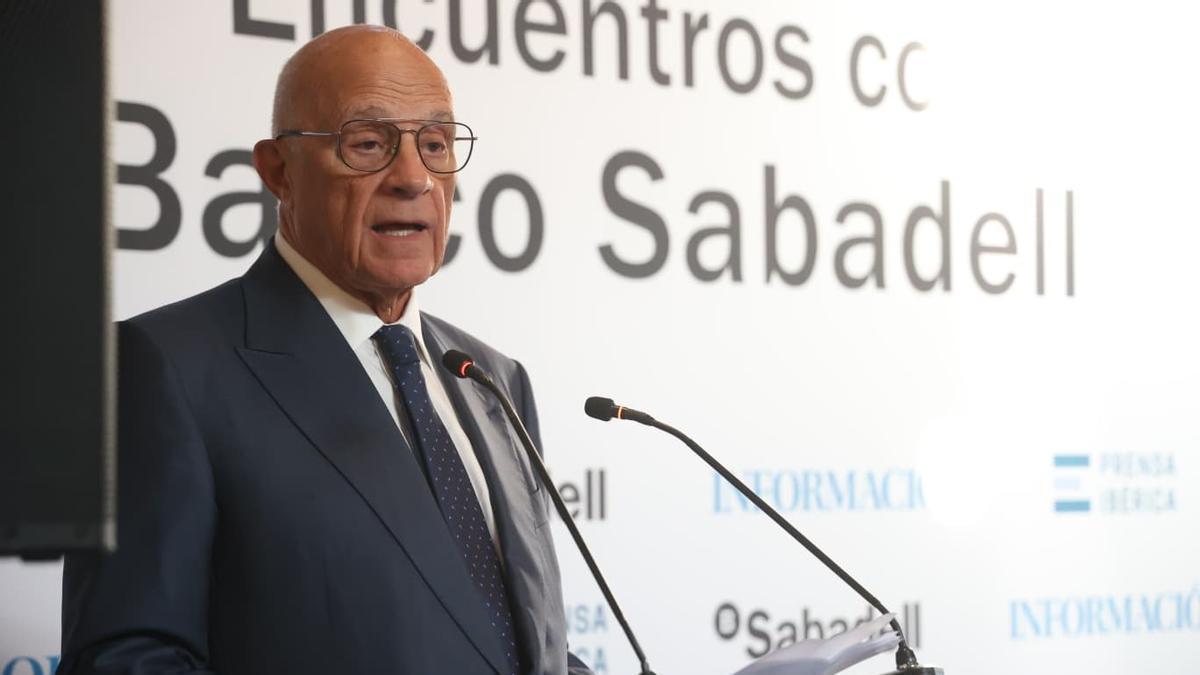 Josep Oliu, presidente de Banco Sabadell:  Después de la opa estamos en una posición sólida, y fortalecidos moral y financieramente 