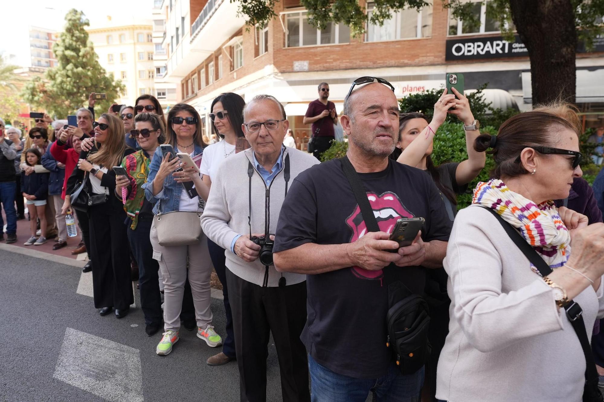 Galería de imágenes: La Virgen del Lledó sale de la basílica para ir a la ciudad