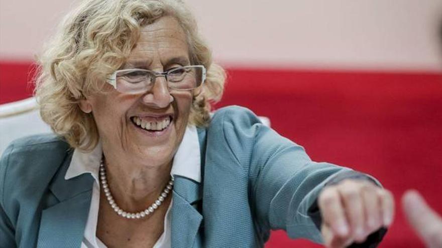 Carmena quiere que los universitarios ayuden a barrer Madrid