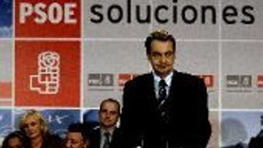 Rodríguez Zapatero anuncia el final de la etapa socialista de &quot;oposición útil&quot;