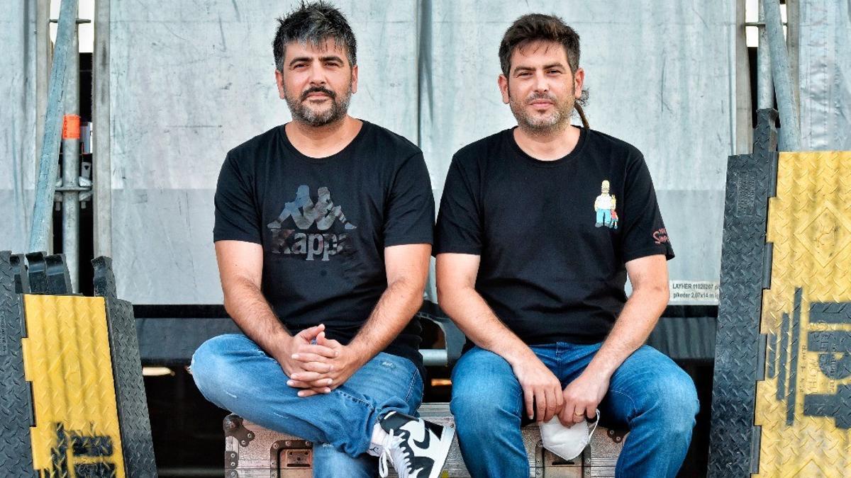 David y José Muñoz, fotografiados este martes en Pineda de Mar, antes de actuar en el festival Arts d'Estiu