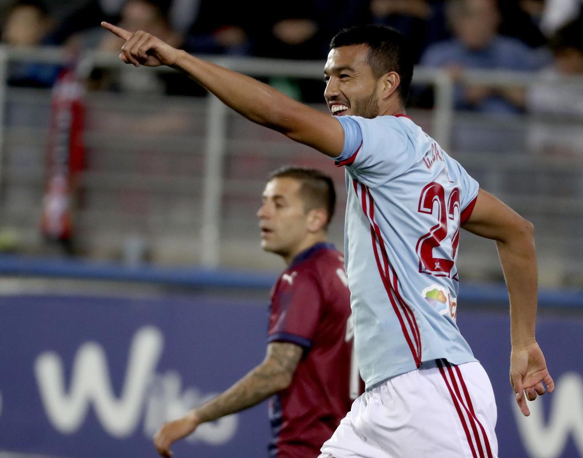 Gustavo Cabral, en su etapa en el Celta, celebrando un gol.