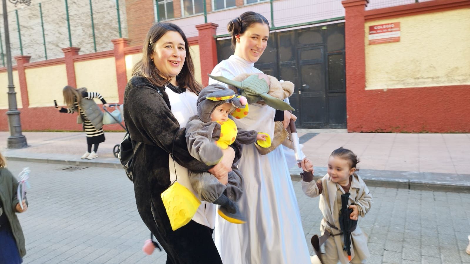 Ribadesella disfruta de su carnaval infantil