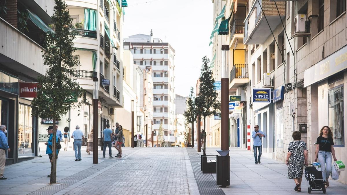 Estado que presenta la calle Félix Valverde Lillo de Mérida.