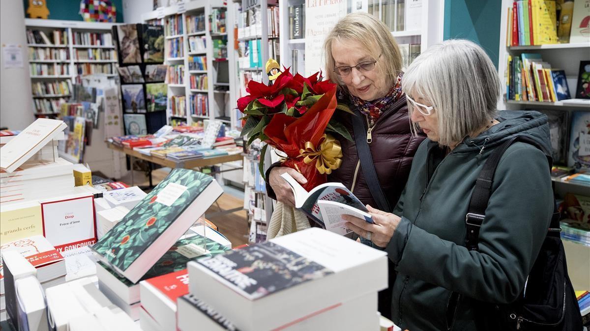 Barcelona 13 12 2019 Venta de libros en navidad Decoracion navidena en la libreria Jaimes  Foto Ferran Nadeu