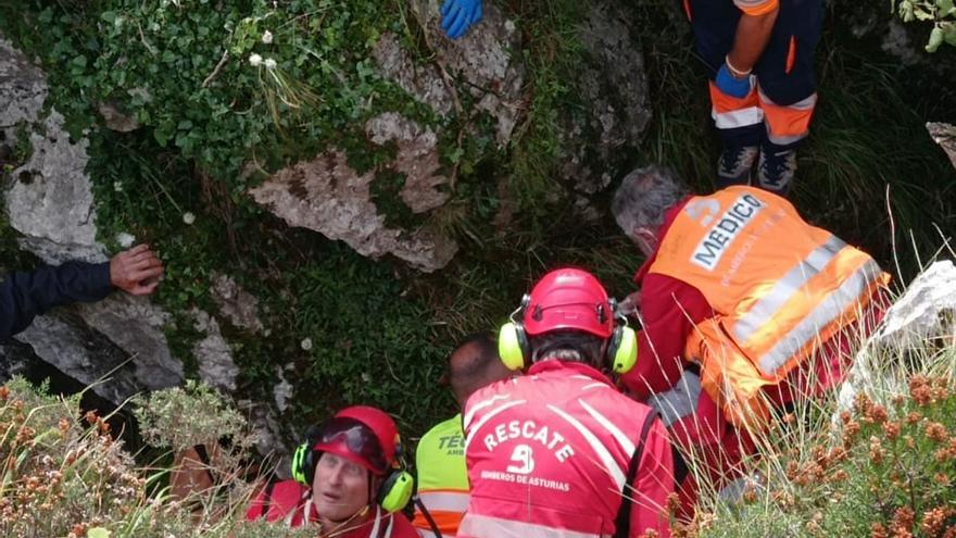 Un momento del rescate ocurrido en Campa Gües.