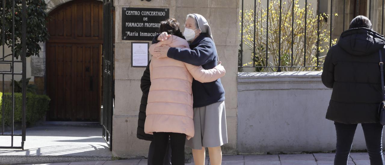 La madrina de Erika asegura que la niña no conocía a su agresor: "Era muy estudiosa y se relacionaba con gente de su edad"