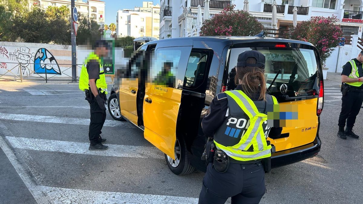 El taxi en el control de Policía Local