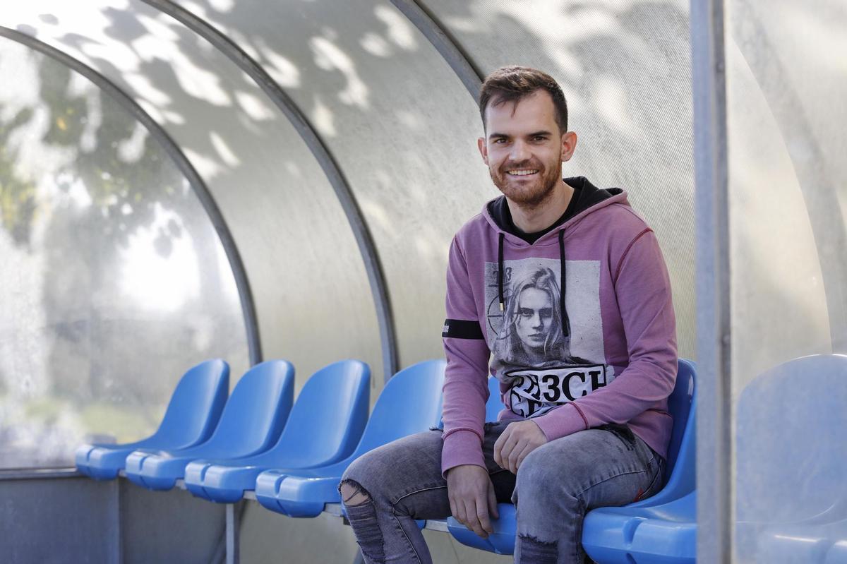 El futbolista català que va sobreviure a cinc aturades cardíaques: «He tornat a néixer» El futbolista català que va sobreviure a cinc aturades cardíaques: «He tornat a néixer»