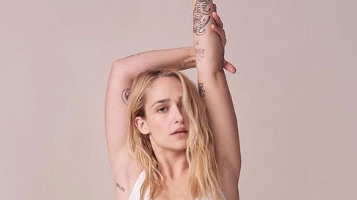 Jemina Kirke posa para Everlane