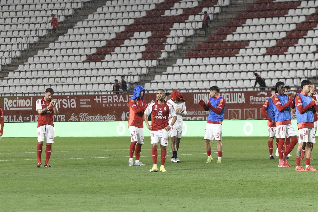 Las mejores imágenes del partido entre el Real Murcia y el Antequera
