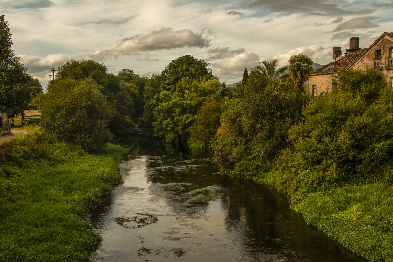 Naturaleza y gastronomía son alicientes suficientes para visitar Padrón.