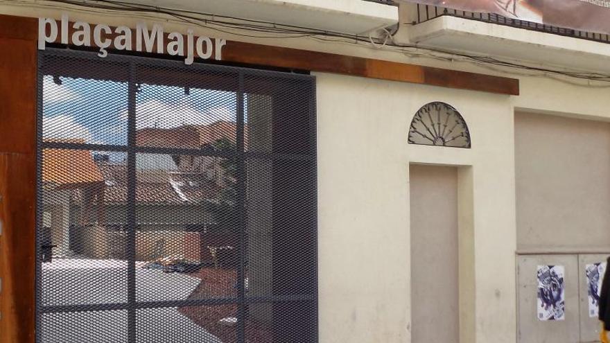 L&#039;accés al nou ascensor per la plaça Major de Manresa