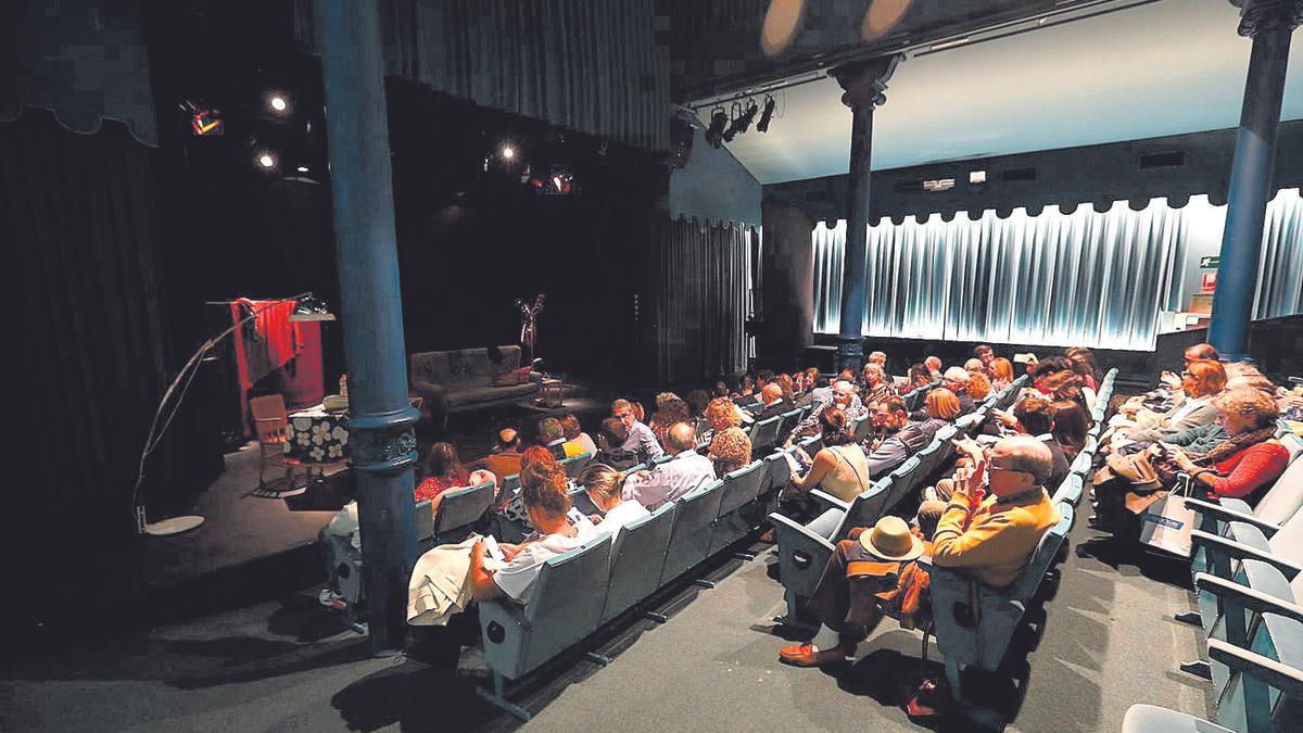 Representación de 'El último amor de Don Juan', de Juan Bolea, en el Teatro del Mercado.