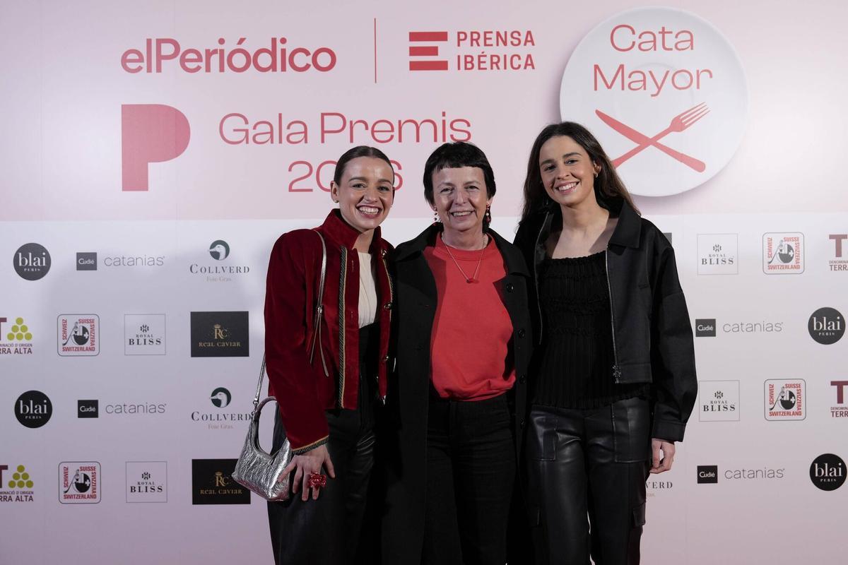 De izda a dcha: Martina Puigverd i Puigdevall , Fina Puigdevall , Carlota Puigverd i Puigdevall